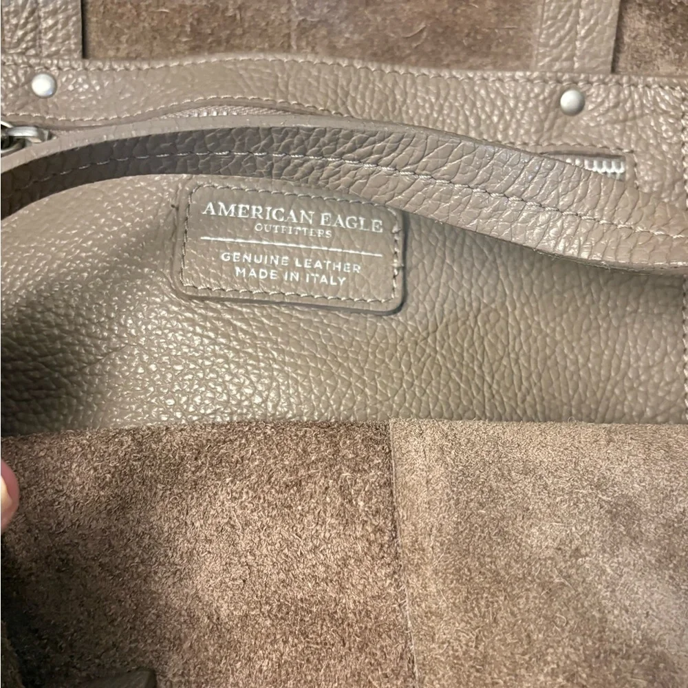 American Eagle Outfitters Taupe Pebbled Leather Shoulder Tote Genuine Leather - Picture 6 of 6